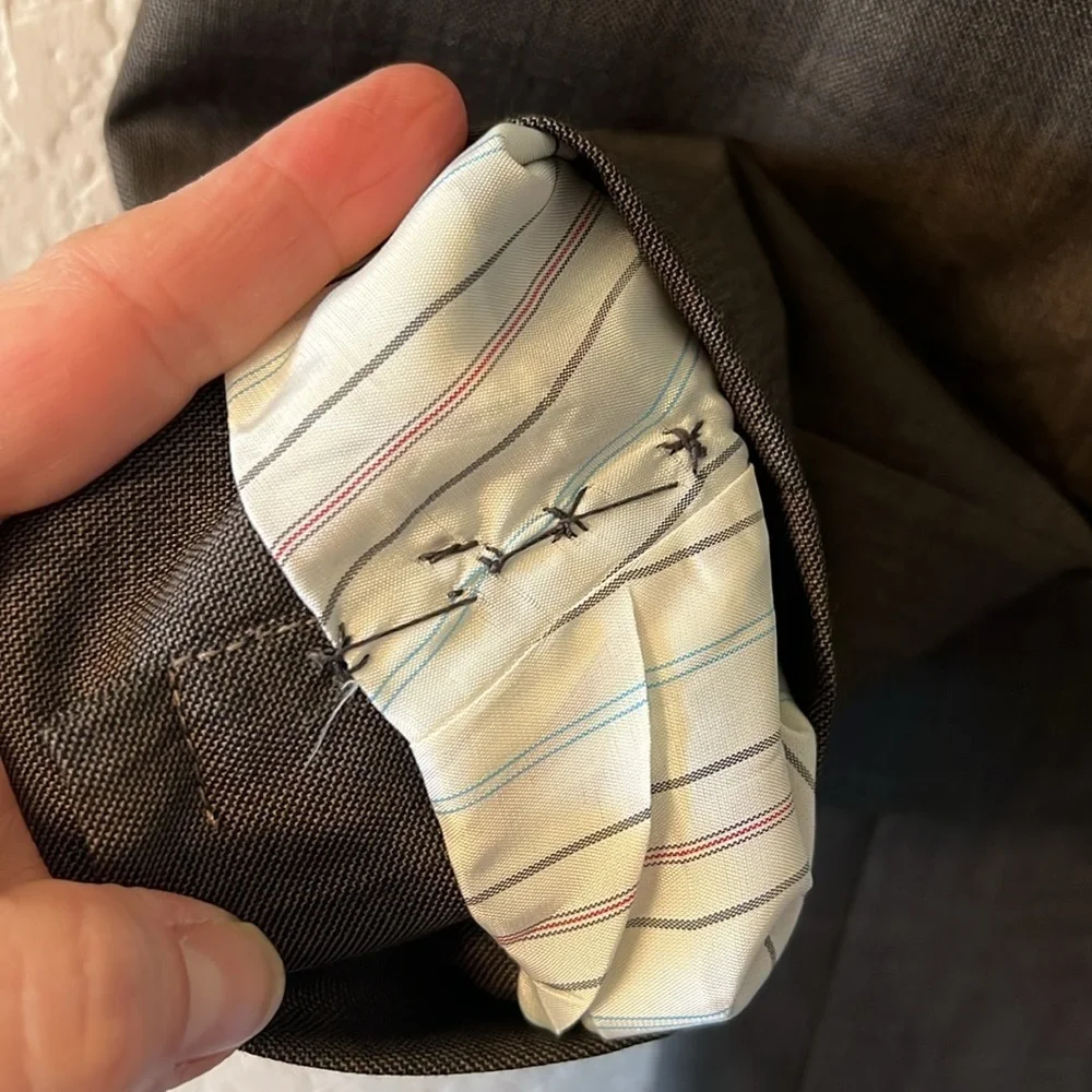 Lauren Ralph Lauren Men’s 42R 100% Wool Blazer. Sports Coat Like New Warm Gray.